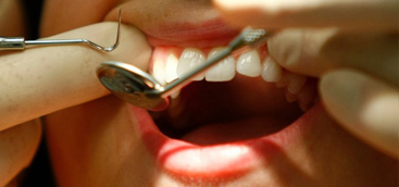 Fake dentist arrested after pulling 10 teeth without anaesthetic 
